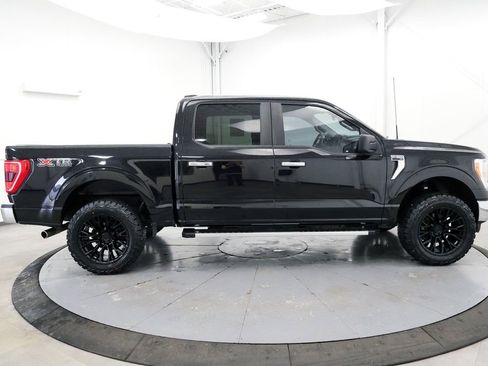 Used 2022 Ford F150 XLT w/ XTR Package AWD/4WD image 8