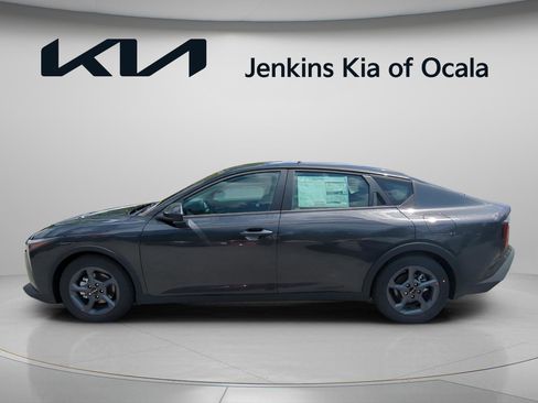 New 2026 Kia K4 LXS image 7
