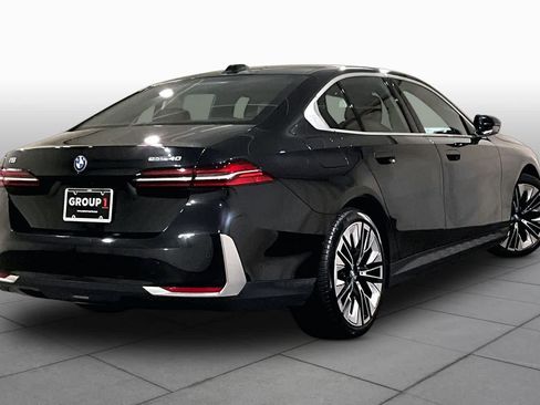 Used 2024 BMW i5 eDrive40i w/ Premium Package RWD image 12