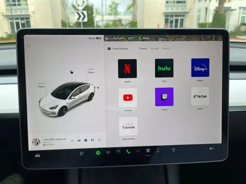 Used 2021 Tesla Model 3 Standard Range Plus RWD image 20