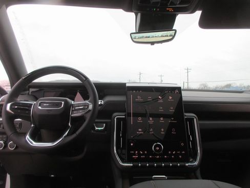 New 2026 GMC Yukon XL Denali image 16