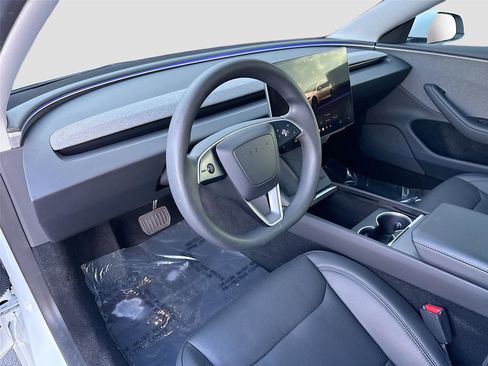 Used 2024 Tesla Model 3 Long Range image 9