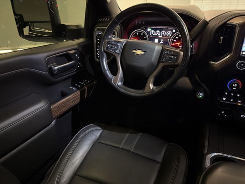 Used 2020 Chevrolet Silverado 3500 High Country w/ Technology Package AWD/4WD image 29