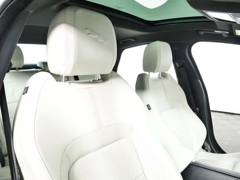 Used 2022 Jaguar XF R-Dynamic SE AWD/4WD image 25