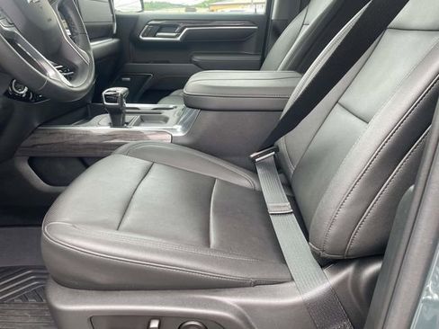 Used 2025 Chevrolet Silverado 1500 LTZ w/ LTZ Premium Package AWD/4WD image 14