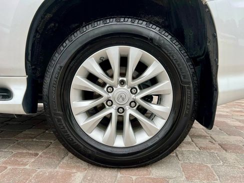 Used 2017 Lexus GX 460 Premium image 8