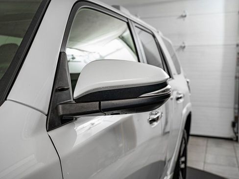 Used 2019 Toyota 4Runner Limited AWD/4WD image 13