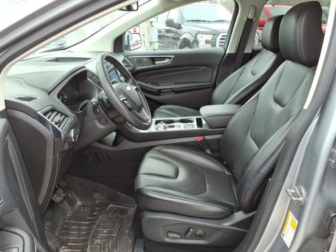 Used 2022 Ford Edge Titanium w/ Equipment Group 301A image 13