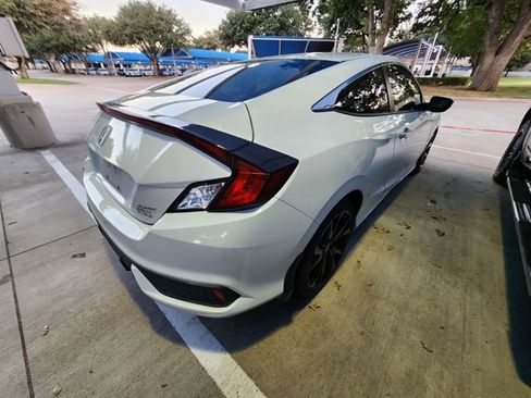 Used 2019 Honda Civic Sport image 6