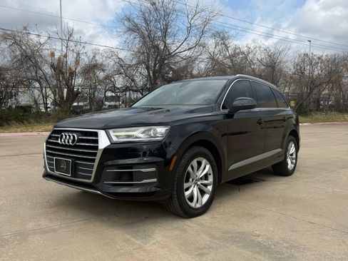 Used 2018 Audi Q7 3.0T Premium Plus image 2