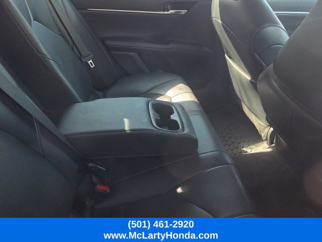 Used 2022 Toyota Camry XSE FWD image 9