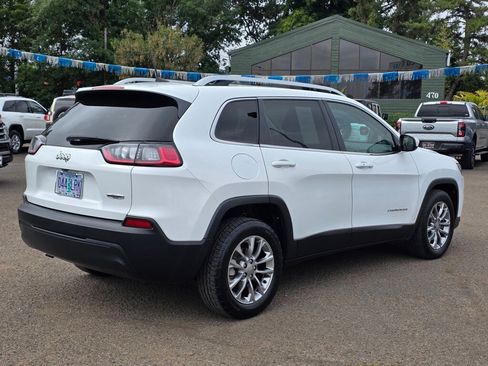 Used 2019 Jeep Cherokee Latitude Plus image 28