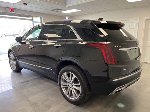 Certified 2023 Cadillac XT5 Premium Luxury w/ Technology Package AWD/4WD image 3