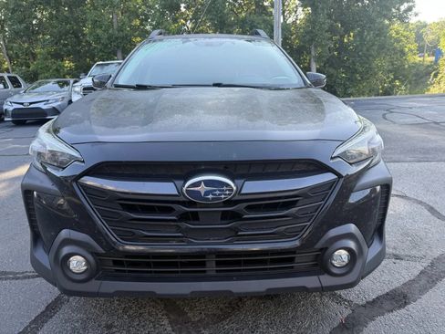 Used 2024 Subaru Outback Premium AWD/4WD image 6