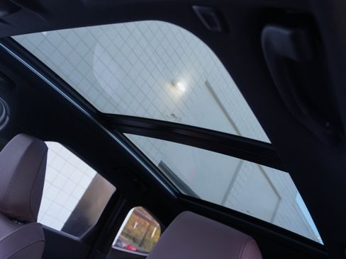 Certified 2025 BMW X1 xDrive28i image 15