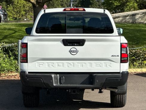 New 2026 Nissan Frontier S image 7