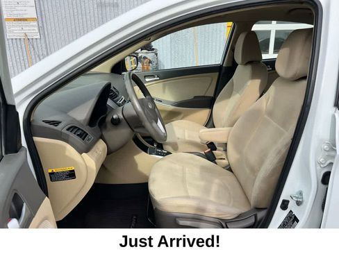 Used 2014 Hyundai Accent GLS image 14