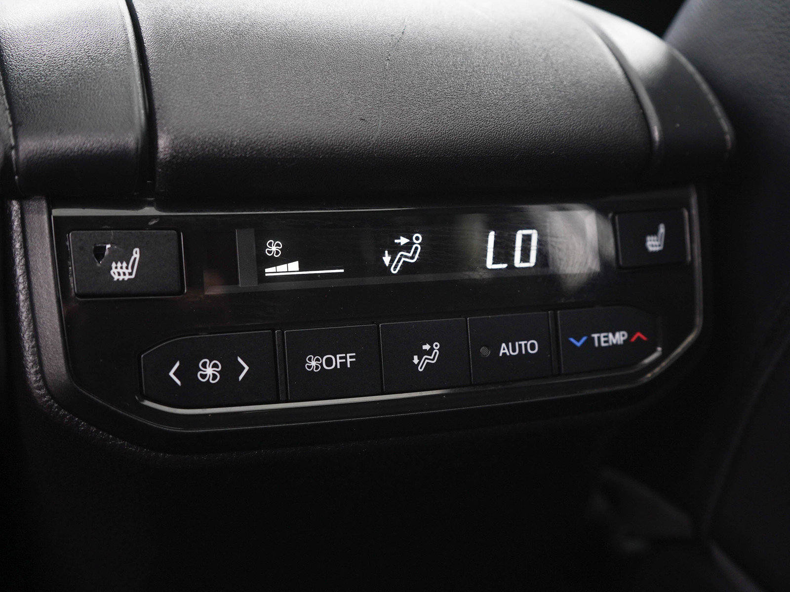 Used 2023 Toyota Highlander Platinum AWD/4WD image 17