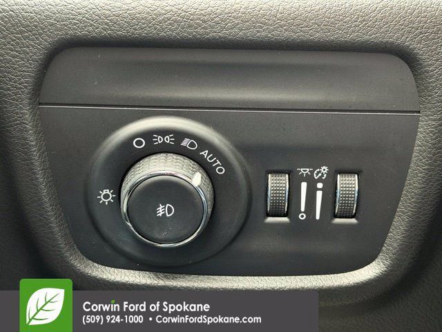 Used 2024 Jeep Grand Cherokee L Limited w/ Luxury Tech Group II AWD/4WD image 29