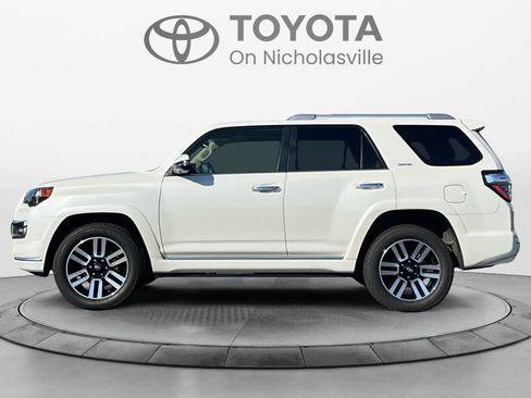 Used 2023 Toyota 4Runner Limited AWD/4WD image 2