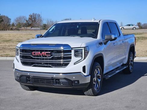 New 2026 GMC Sierra 1500 SLT w/ SLT Premium Package image 2
