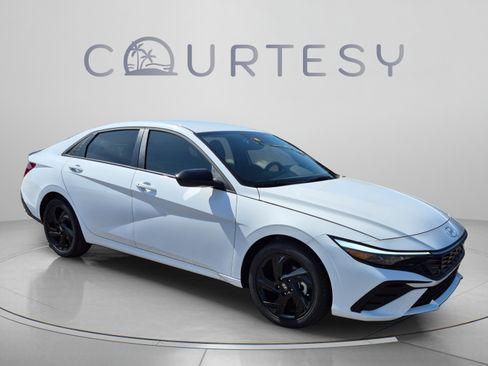 New 2026 Hyundai Elantra Sport FWD image 7
