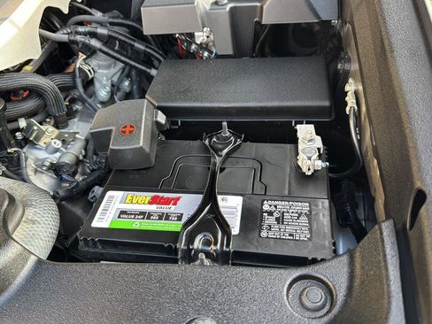 Used 2022 Lexus GX 460 Premium w/ Premium Package image 31