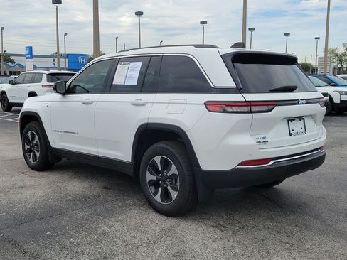 Used 2022 Jeep Grand Cherokee Limited 4xe w/ MOPAR Finishing Package AWD/4WD image 5