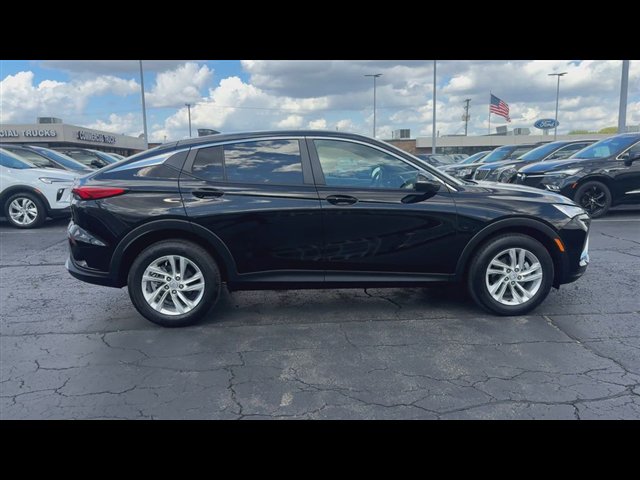 Used 2024 Buick Envista Preferred w/ Convenience I Package FWD image 9