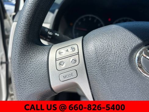 Used 2012 Toyota Corolla LE FWD image 9
