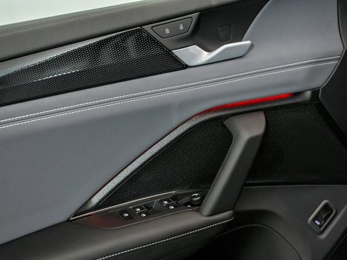 New 2026 Volkswagen Tiguan SE image 5