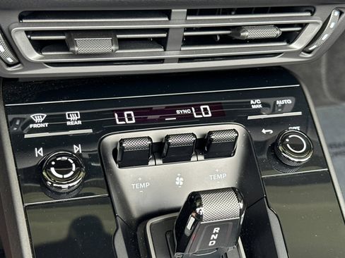 Used 2023 Porsche 911 Carrera image 20