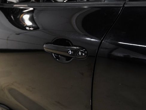 Used 2017 Nissan Juke SV FWD image 36
