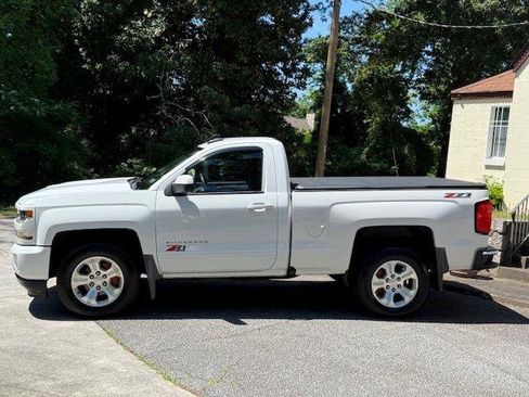 Used 2017 Chevrolet Silverado 1500 LT w/ LT Convenience Package AWD/4WD image 5
