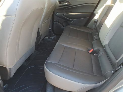 Certified 2024 Chevrolet Trax ACTIV w/ Sunroof Package image 7