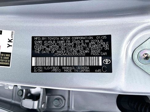 Used 2025 Toyota Prius LE image 34