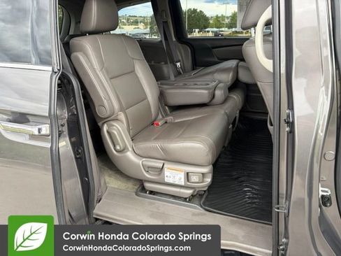 Used 2016 Honda Odyssey Touring Elite image 18