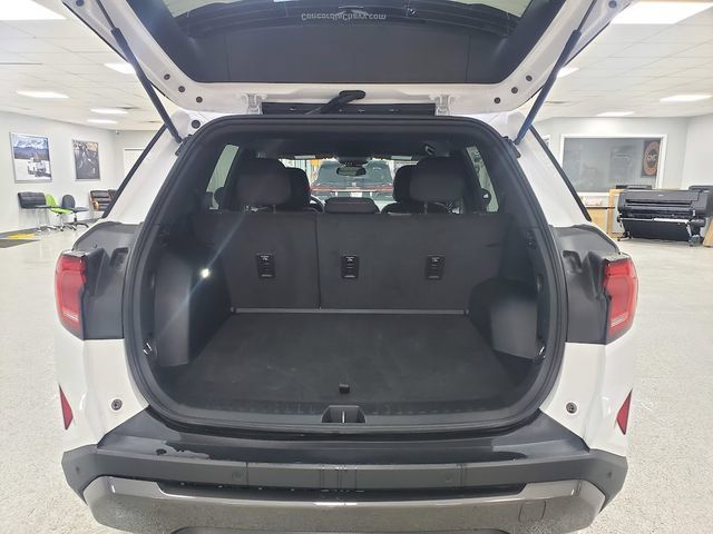 Used 2025 GMC Terrain Elevation AWD/4WD image 7