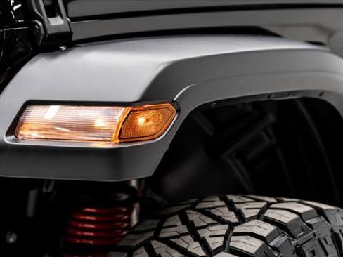 Used 2026 Jeep Gladiator Sport image 12