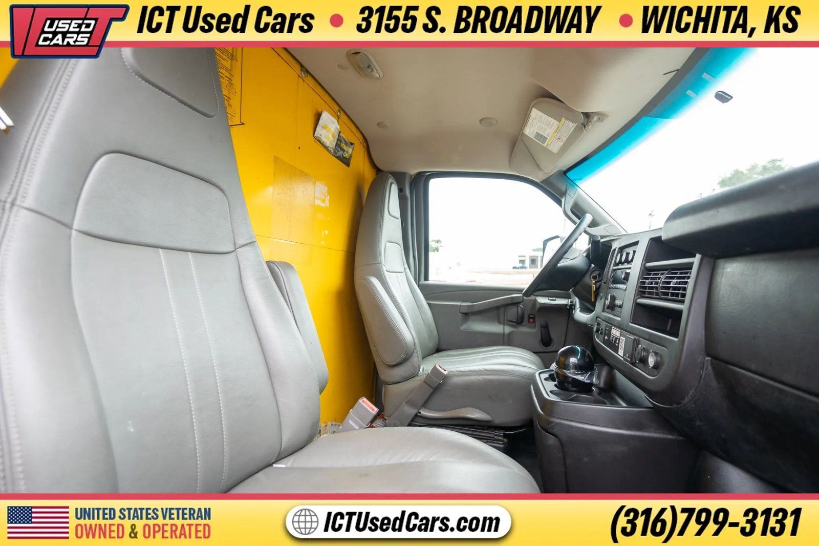 Used 2018 GMC Savana 3500 Extended w/ Driver Convenience Package RWD image 12