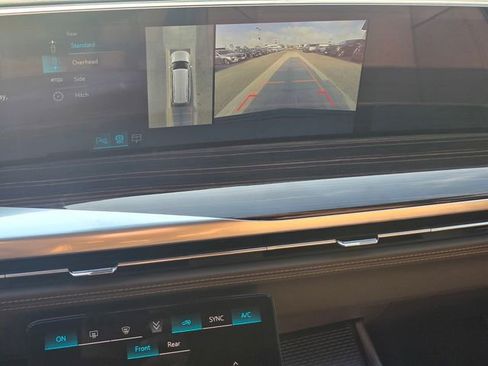 New 2026 Cadillac Escalade ESV Luxury image 24