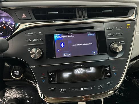 Used 2013 Toyota Avalon XLE FWD image 16