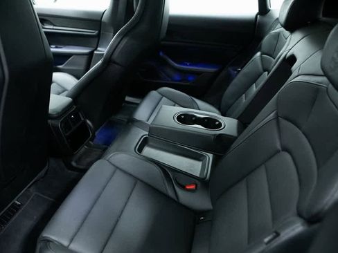 Certified 2022 Porsche Taycan 4 Cross Turismo image 35