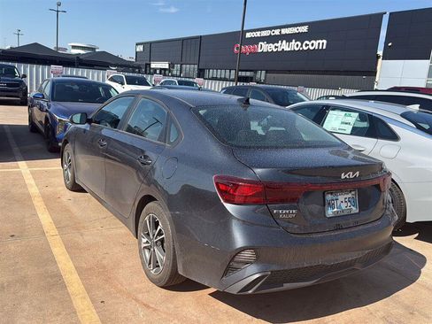 Used 2023 Kia Forte LXS w/ LXS Technology Package FWD image 10