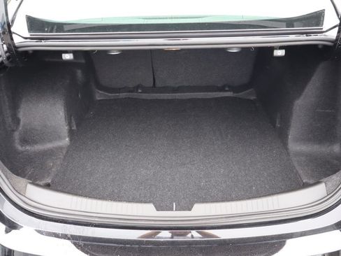 Used 2024 Chevrolet Malibu LT FWD image 10