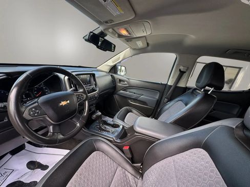 Used 2015 Chevrolet Colorado Z71 RWD image 12