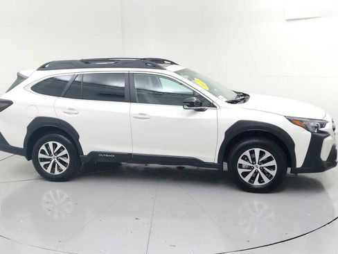 Certified 2025 Subaru Outback Premium image 12