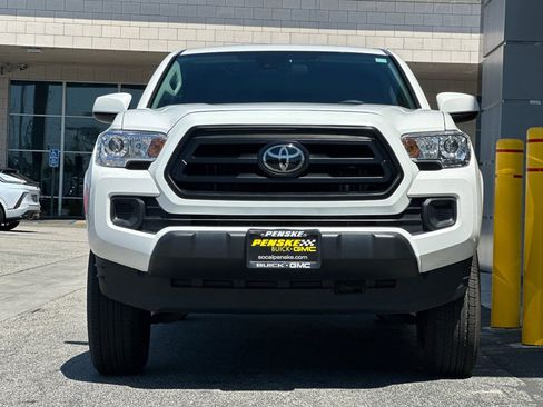 Used 2022 Toyota Tacoma SR w/ SR Convenience Package image 9