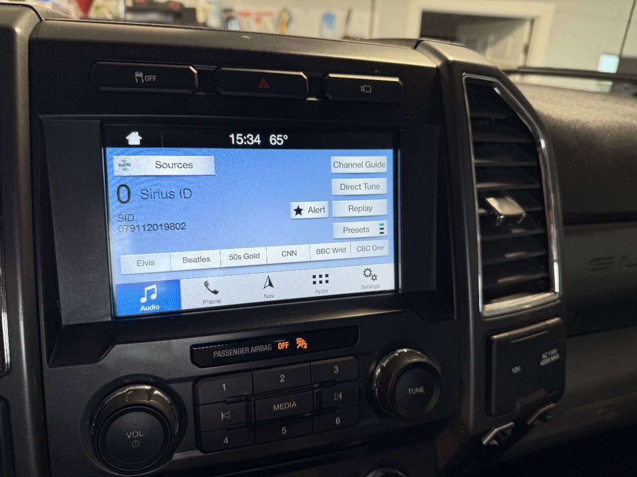 Used 2018 Ford F250 XLT w/ XLT Premium Package AWD/4WD image 23