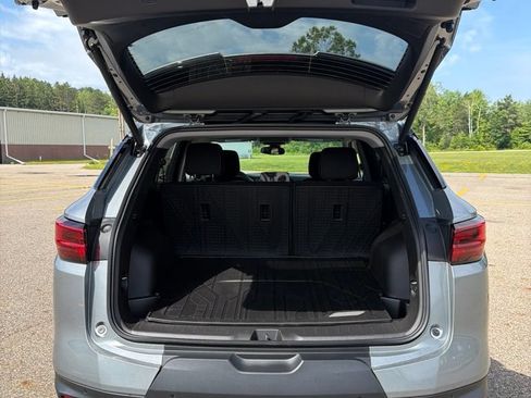 New 2026 Chevrolet Blazer LT w/ Convenience Package AWD/4WD image 19